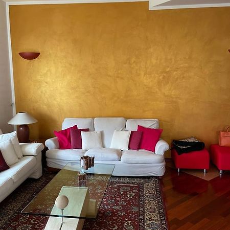 Zen Apartment Located In Turin Pre Hill Eksteriør bilde