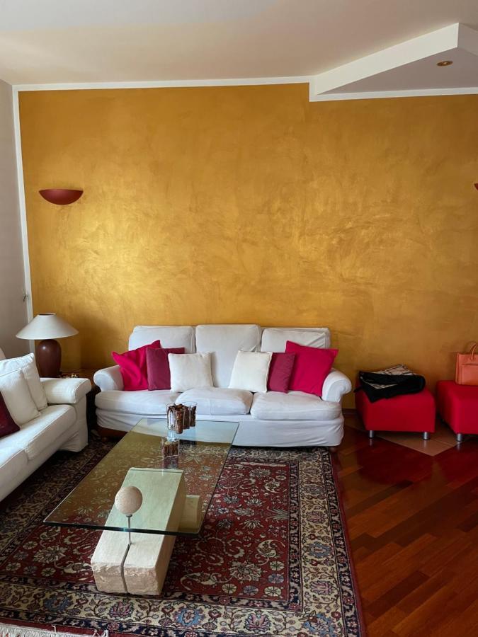 Zen Apartment Located In Turin Pre Hill Eksteriør bilde